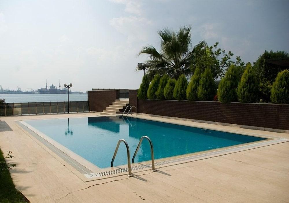 Blue Marine Hotel Sekerpinari Exterior photo
